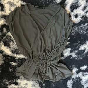 Abercrombie & Fitch Wrap Sleevless Top